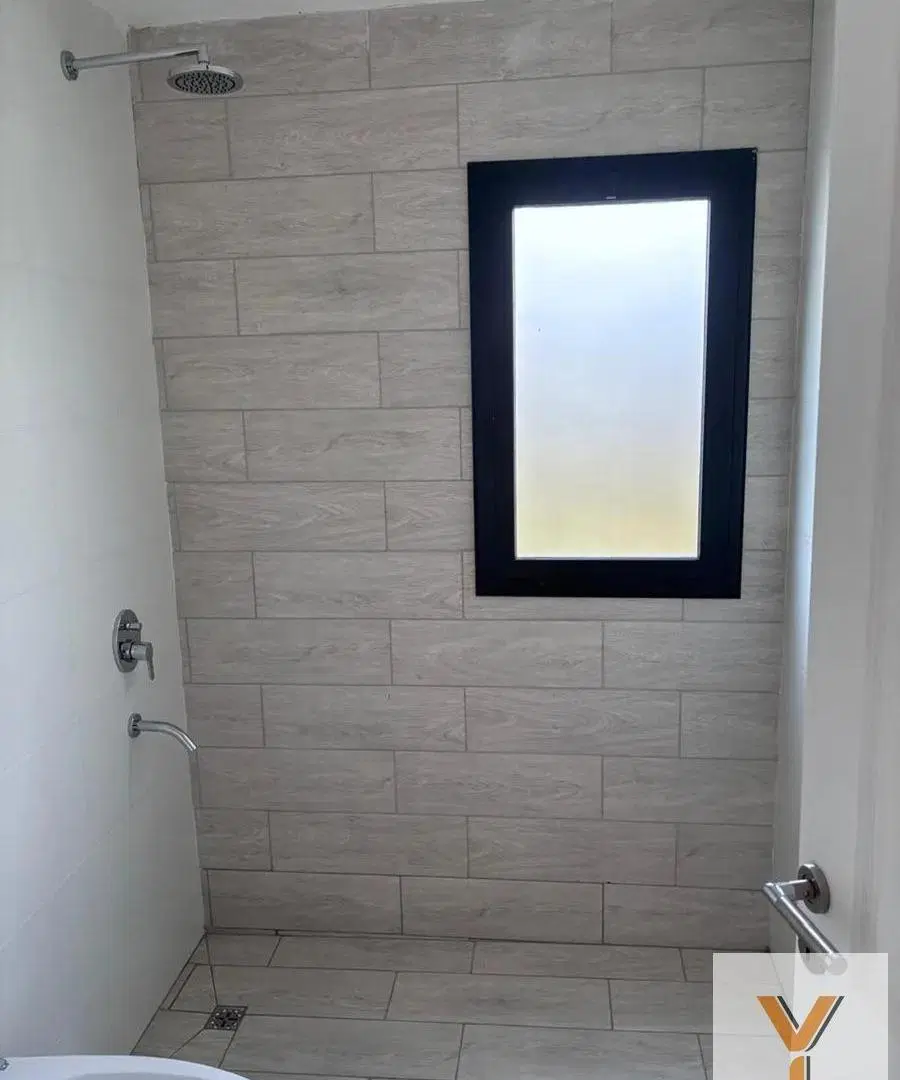 Casa en venta - 3 Dormitorios 2 Baños - La Plata 5