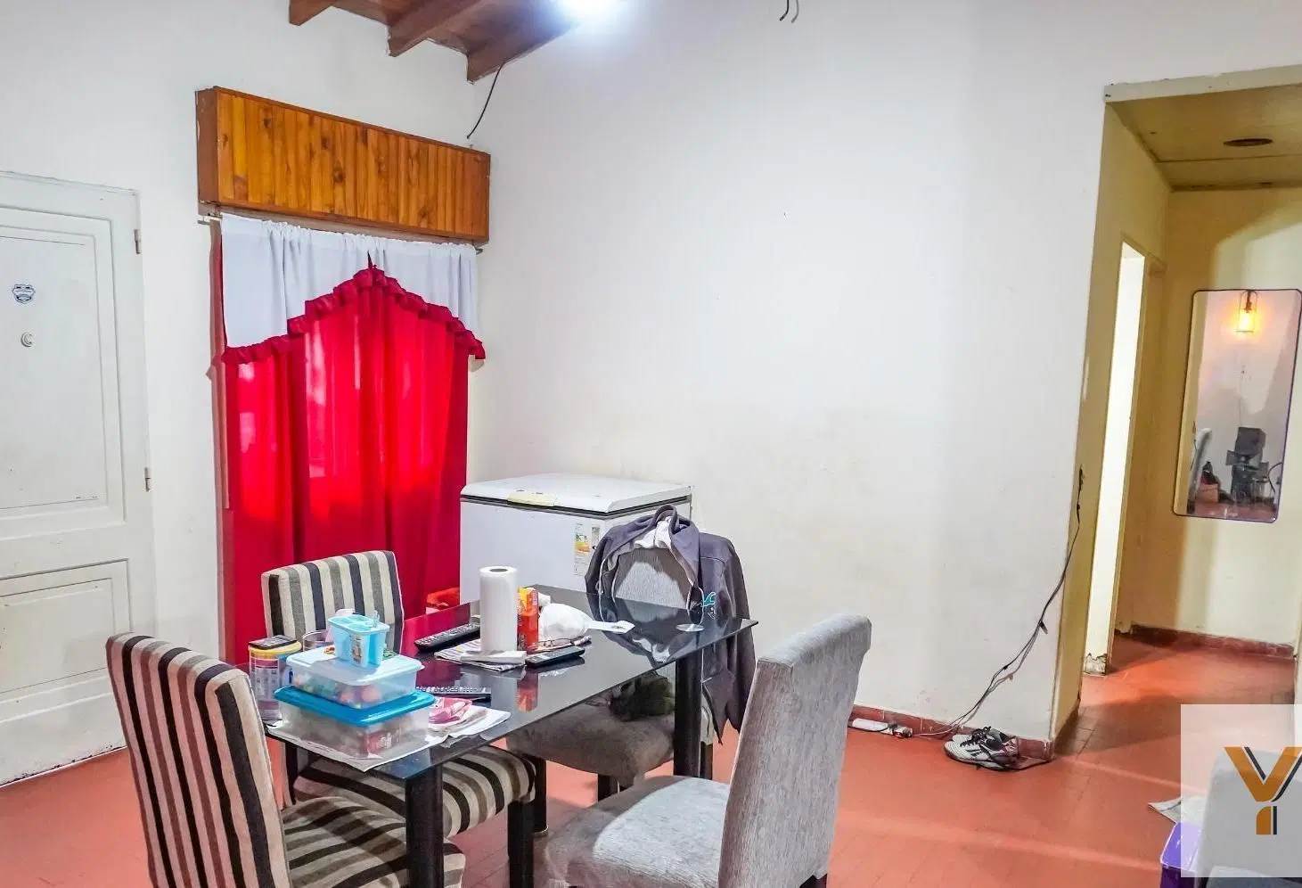 Casa en venta - 2 Dormitorios 2 Baños - Moreno 4
