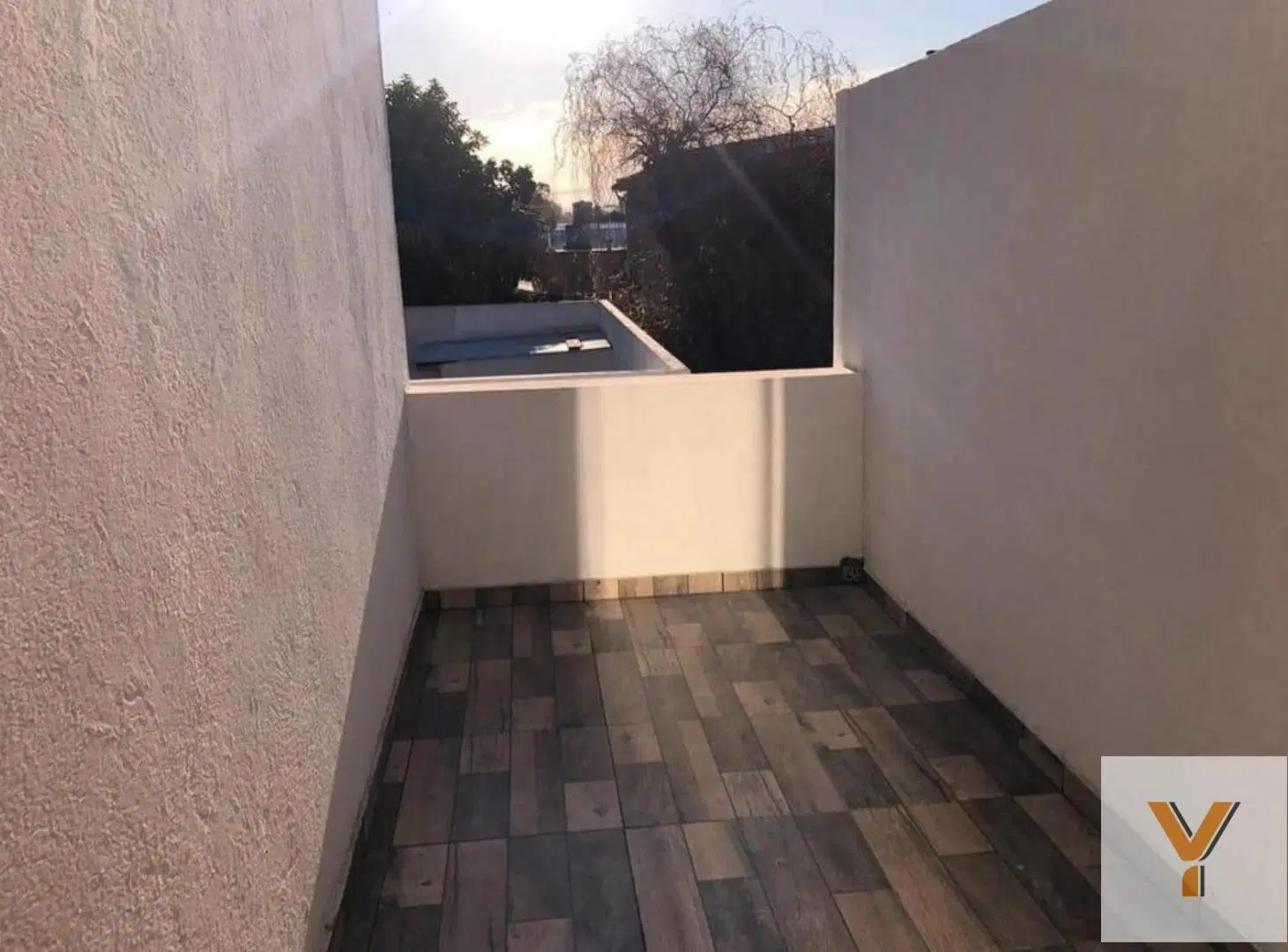 Dúplex en venta - 3 Dormitorios 2 Baños - 160Mts2 - Parque Leloir 5