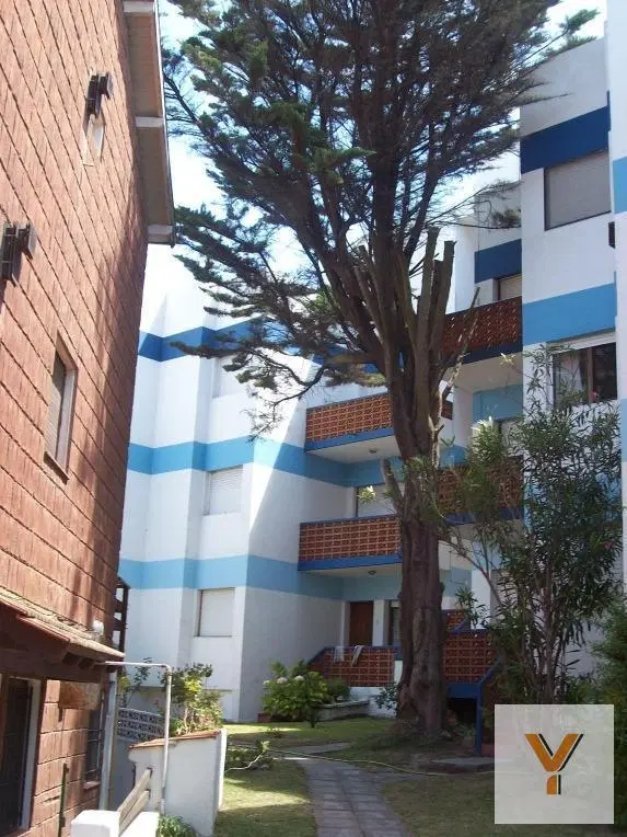 Departamento en venta - 1 dormitorio 1 baño - balcón - 45 mts2 - Villa Gesell 3