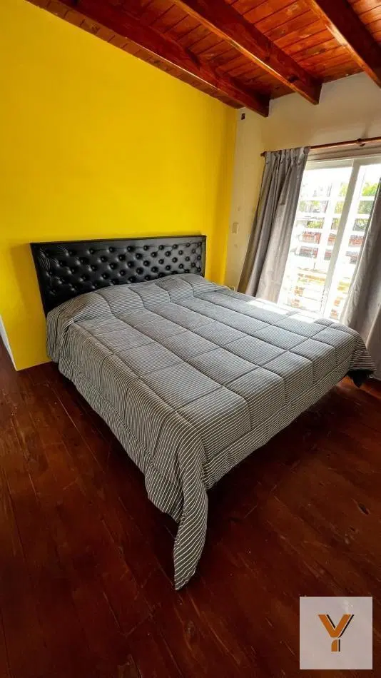 Casa en venta - 3 Dormitorios 2 Baños - 510Mts2 - Villa Gesell 5