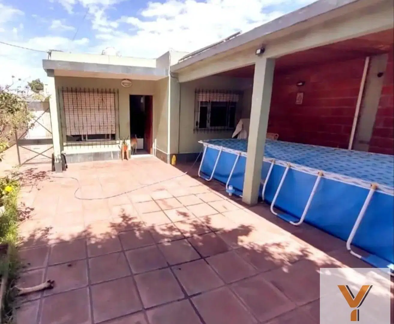 Casas en venta - 2 Dormitorios 2 Baños - 300Mts2 - Morón 8