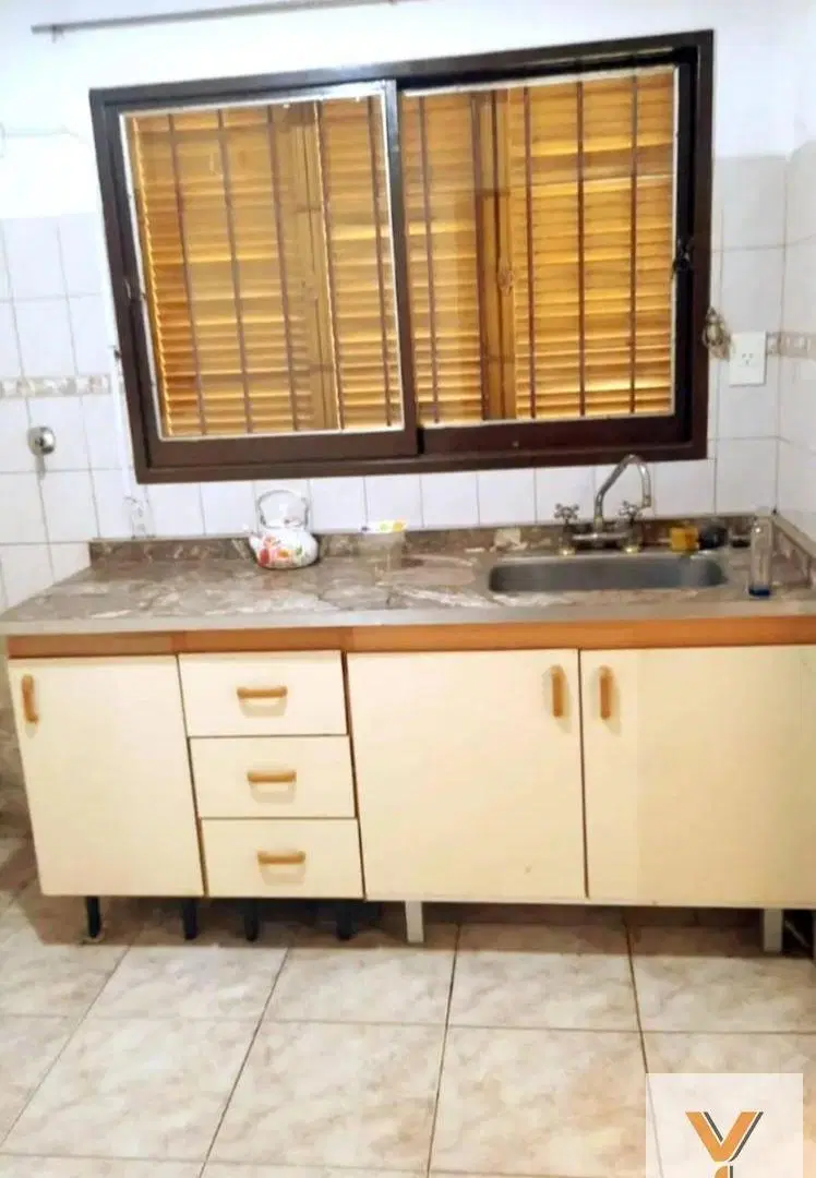 Casas en venta - 2 Dormitorios 2 Baños - 300Mts2 - Morón 5