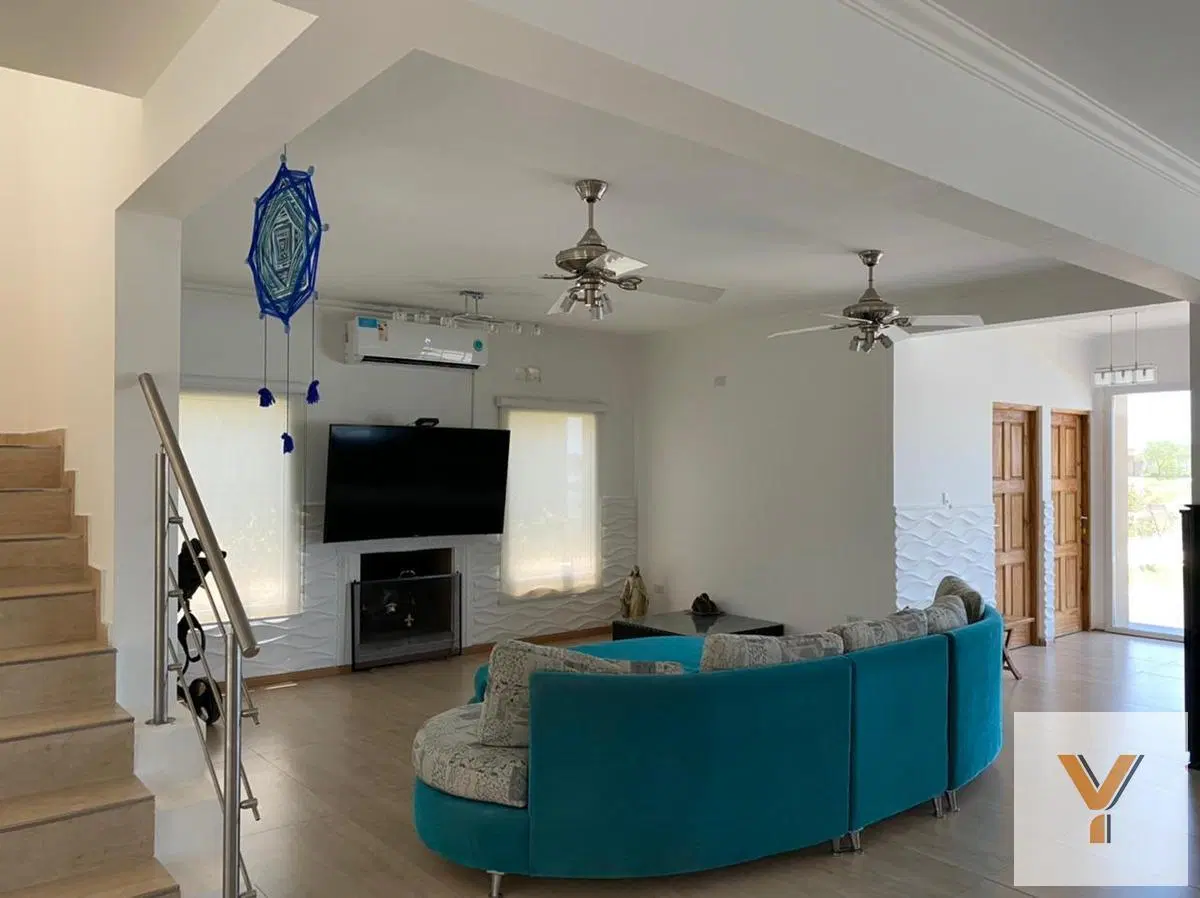 Casa en venta - 4 Dormitorios 4 Baños - Cocheras - 850Mts2 - Escobar 4