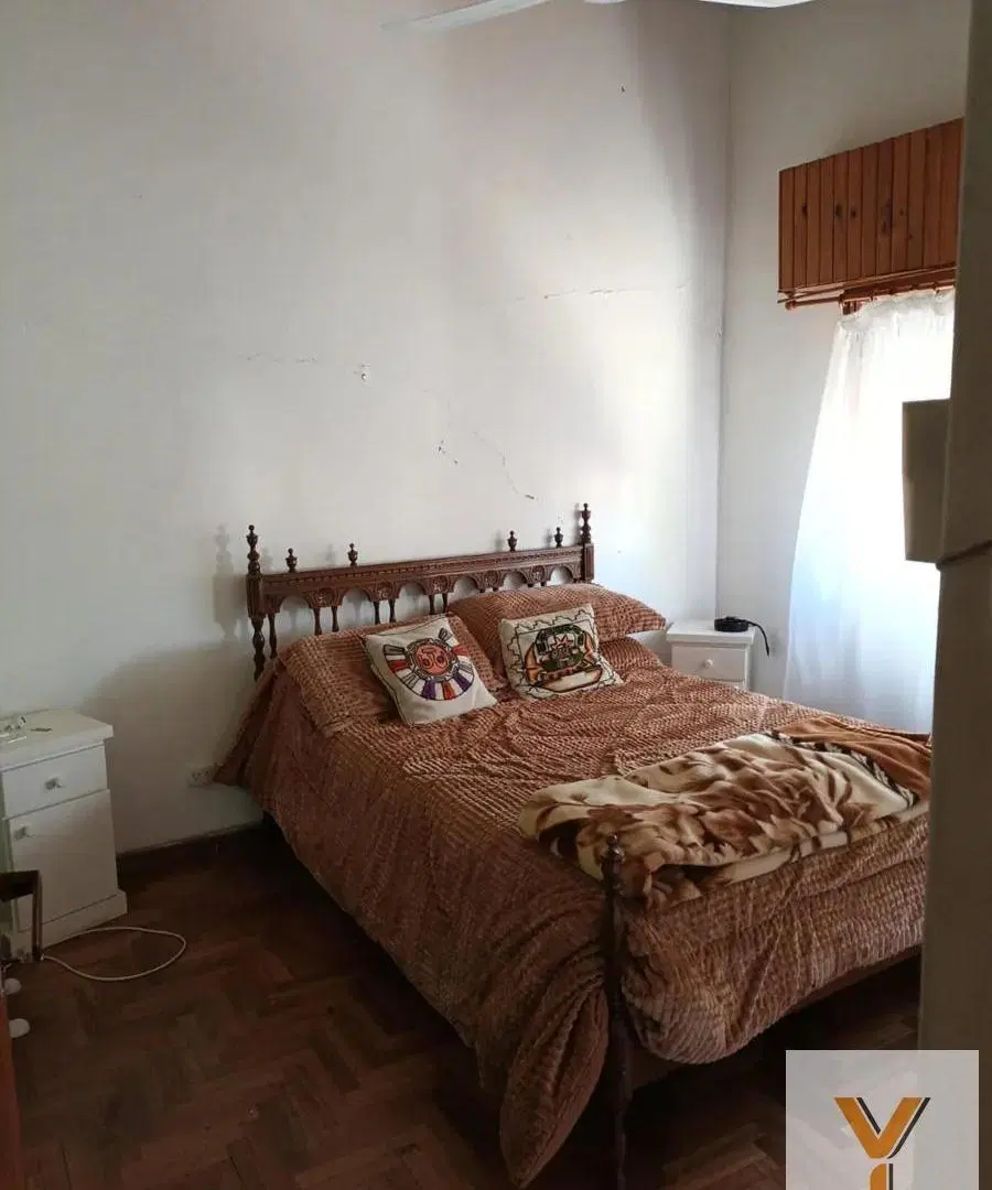 Casa en venta - 4 Dormitorios 2 Baños - La Plata 4