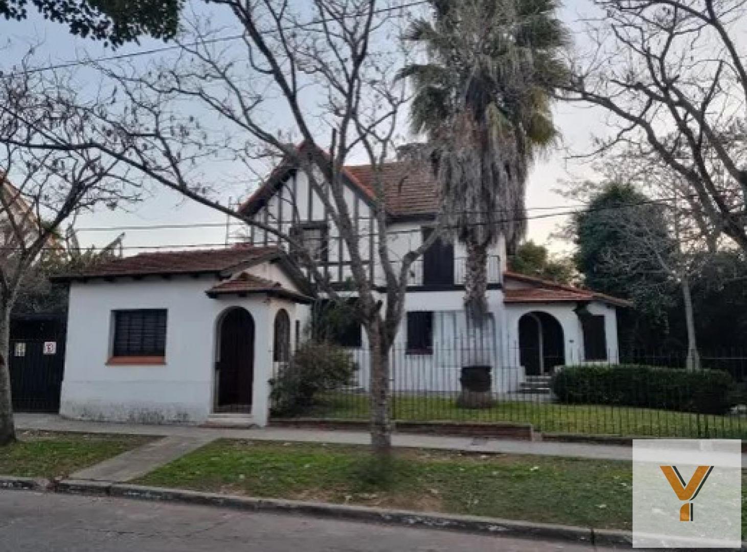 Casa en venta - 3 Dormitorios 3 Baños - City Bell