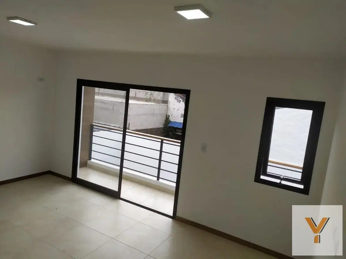 PH en venta - 1 dormitorio 1 baño - Cochera - 80mts2 - Quilmes Oeste 8