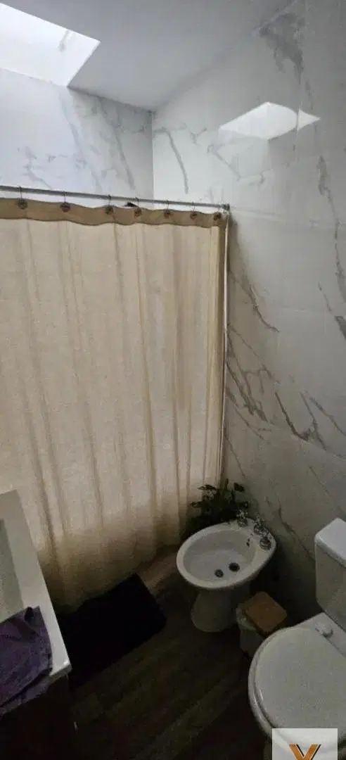 PH en venta - 3 Dormitorios 1 Baño - Crucecita 2