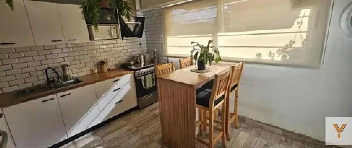 PH en venta - 3 Dormitorios 1 Baño - Crucecita 4
