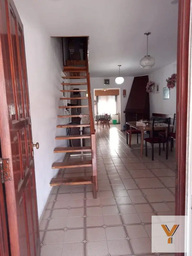 Casa y departamentos en venta  - 10 dormitorios 12 baños - 450mts2  - Mar Del Tuyu 2