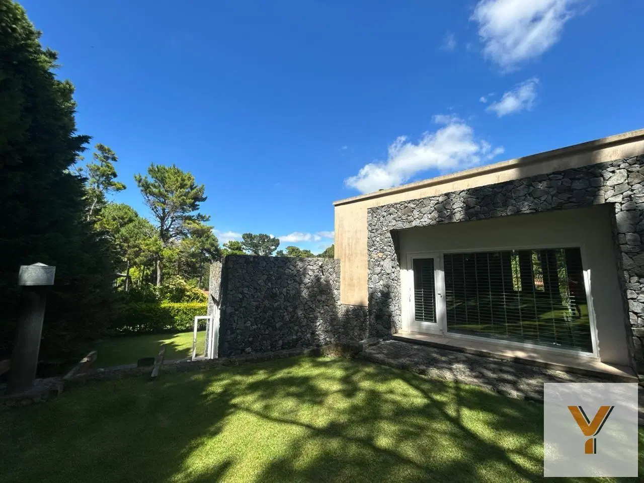 Casa en venta - 5 Dormitorios 6 Baños - 1800mts2 - Pinamar 4