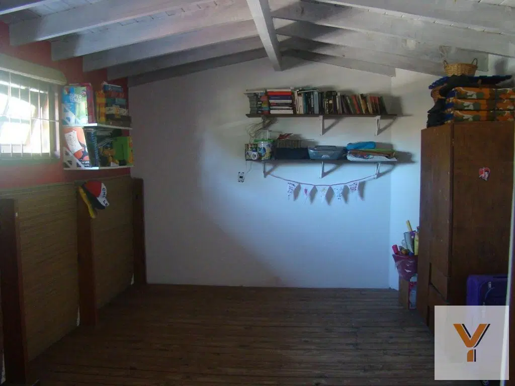 Casa en venta - 4 Dormitorios 2 Baños - Cochera - 487Mts2 - Mar del Tuyú 2
