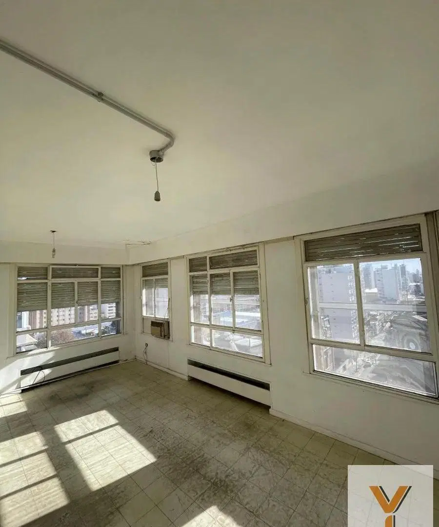 Departamento en venta - 6 Dormitorios 3 Baños - Bahía Blanca 1