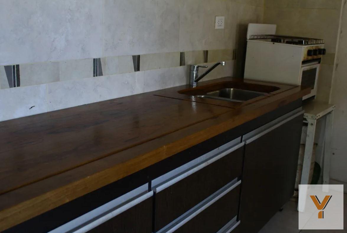 Foto de Casa en venta - 2 dormitorios 1 baño - 170mts2 - Nueva Atlantis, imagen 2