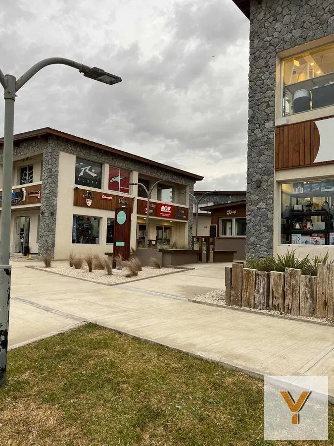 Local en venta - 45mts2 - Costa Esmeralda 2