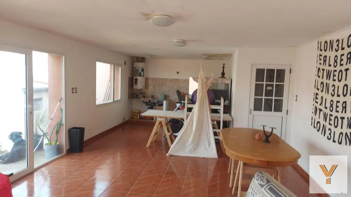 Casa en venta - 2 Dormitorios 4 Baños - 530Mts2 - Necochea 5