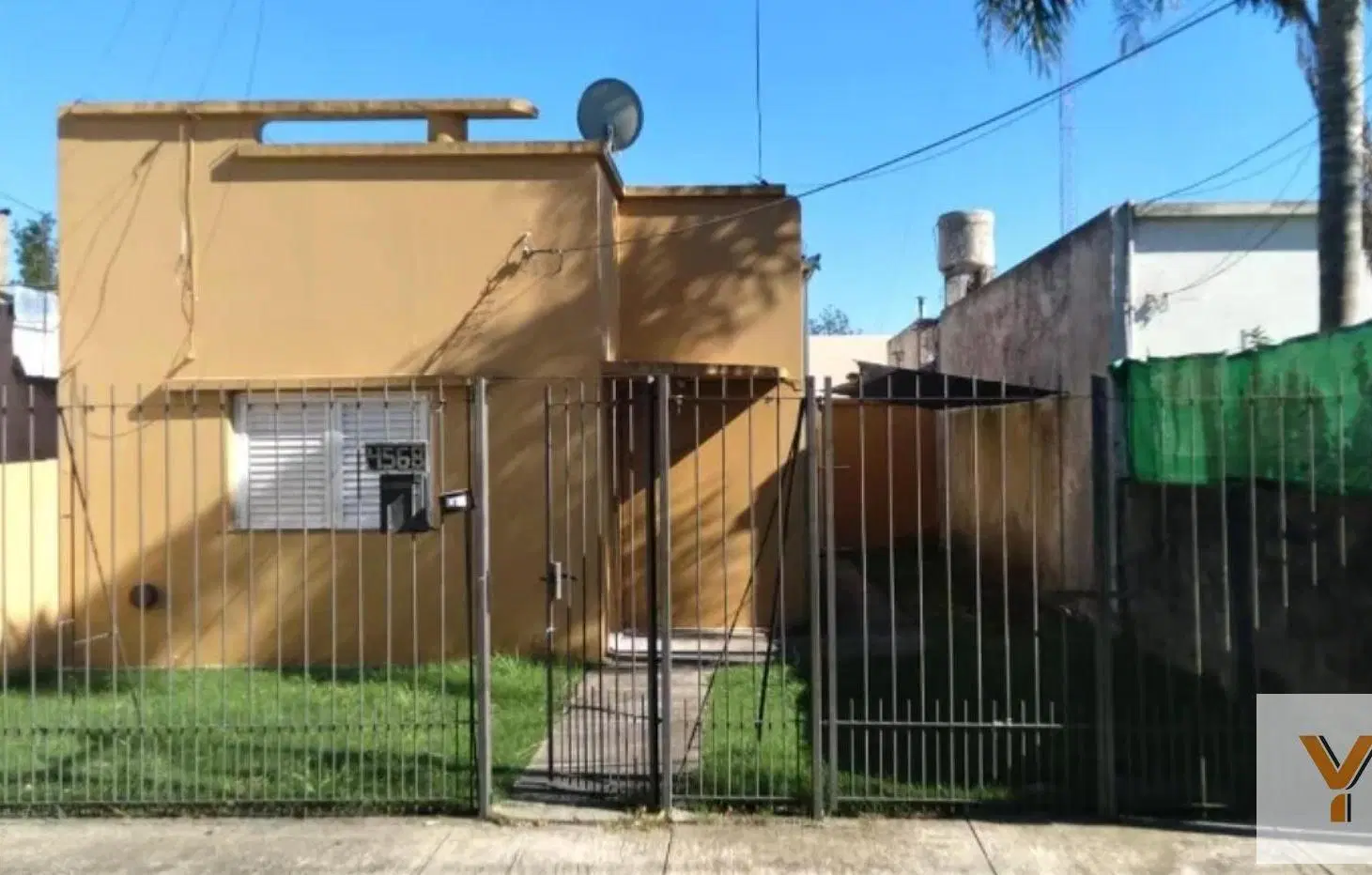 Casa en venta - 1 Dormitorio 1 Baño - Cochera - 131Mts2 - Berisso 2