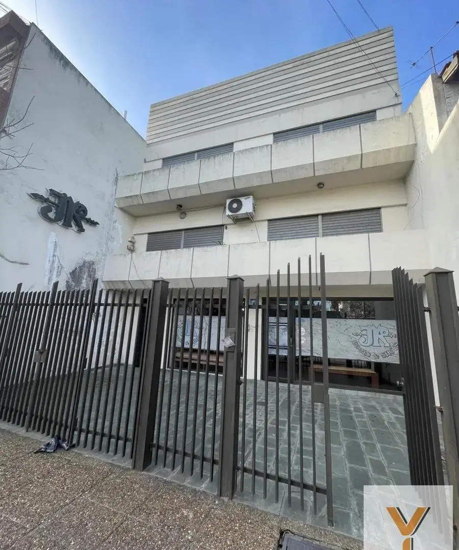 Depósito en Venta - 4 Baños - 1200mts - Lanús 3
