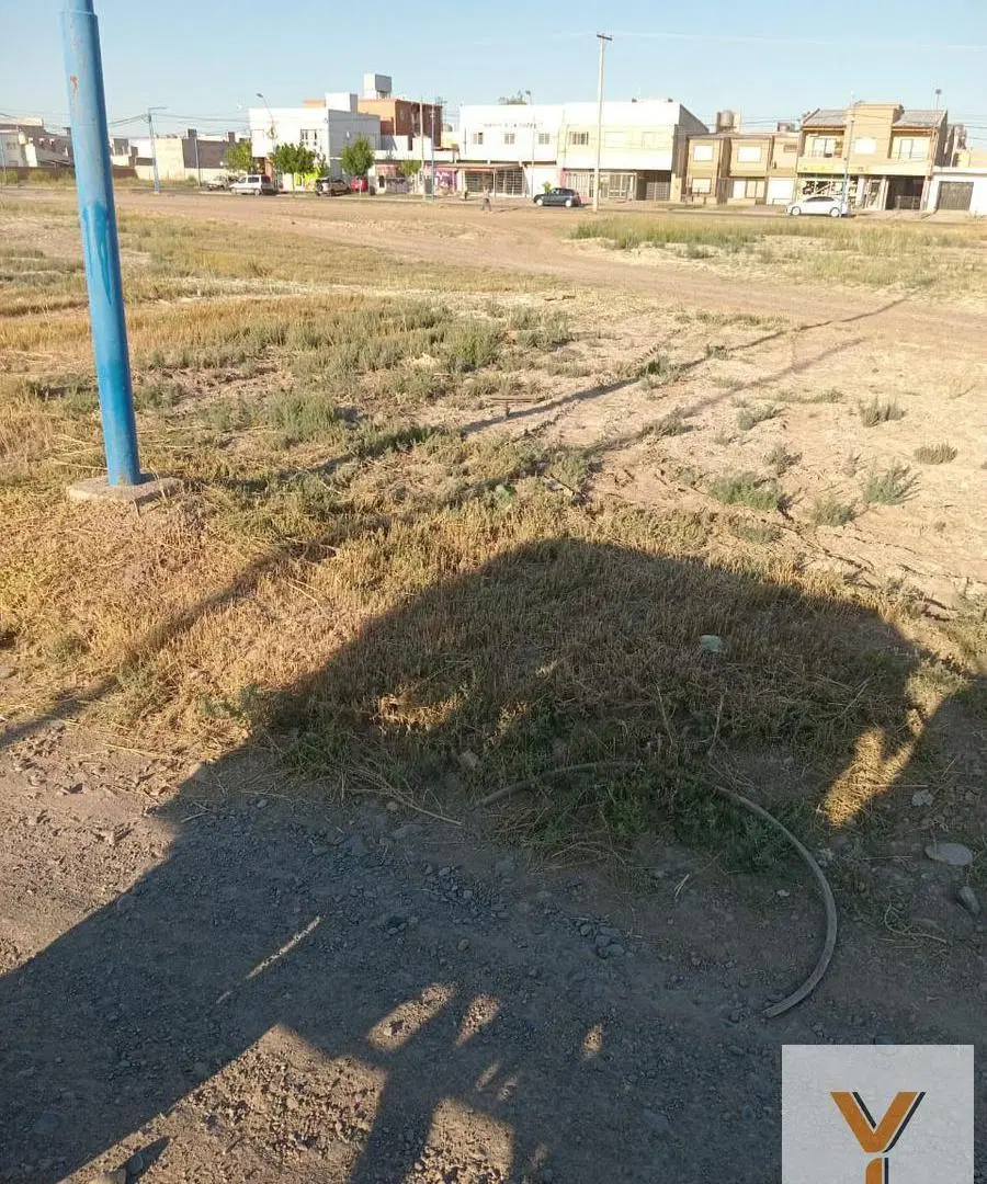 Terreno en venta - 306.94Mts2 - General Roca, Río Negro 2