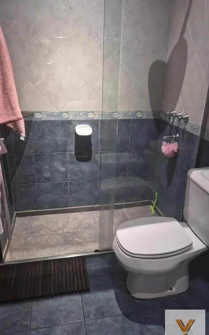 Casa en Venta - 3 Dormitorios 3 Baños - 441.05mts - Paternal 2
