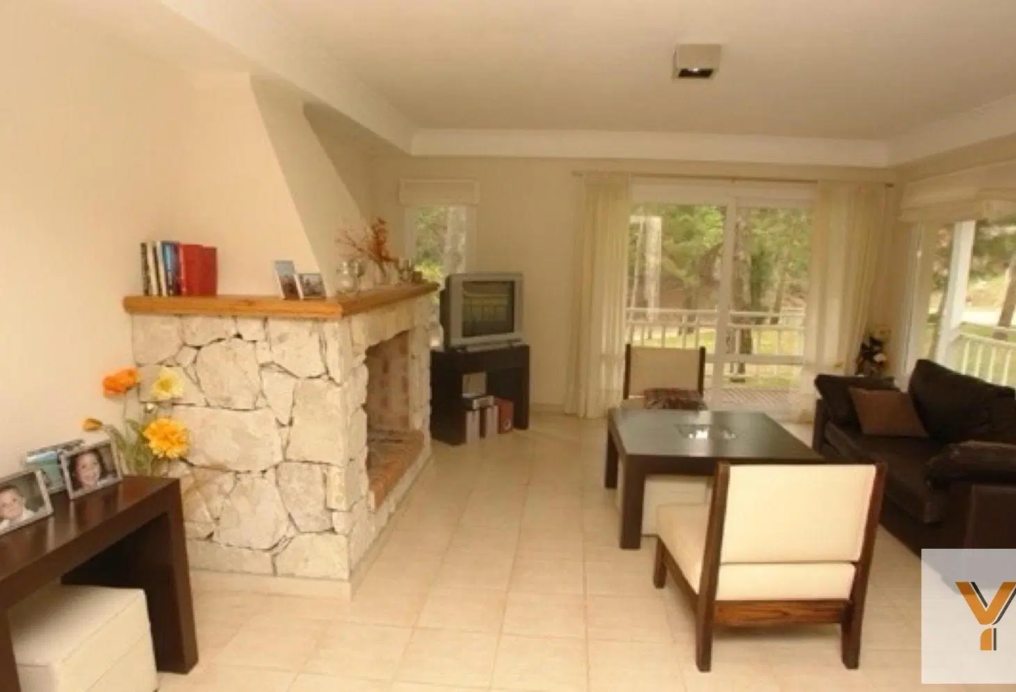 Casa en venta - 3 Dormitorios 4 Baños - Cariló 2
