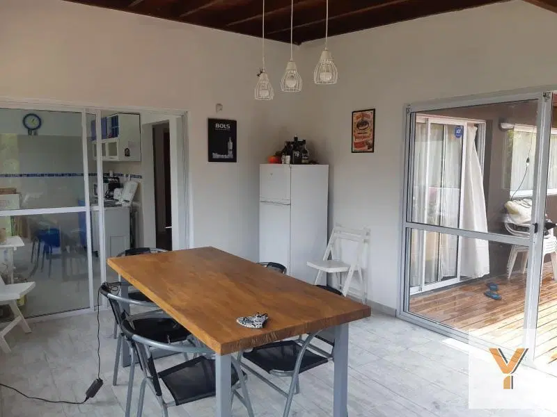 Casa en venta - 2 Dormitorios 2 Baños - Cochera - 620Mts2 - Mar Azul 3