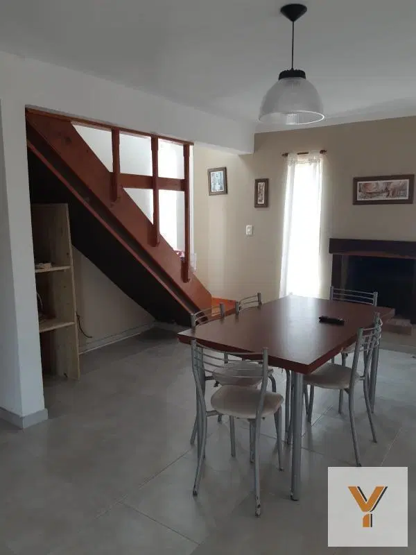 Casa en venta - 2 Dormitorios 2 Baños - Cochera - 620Mts2 - Mar Azul 8