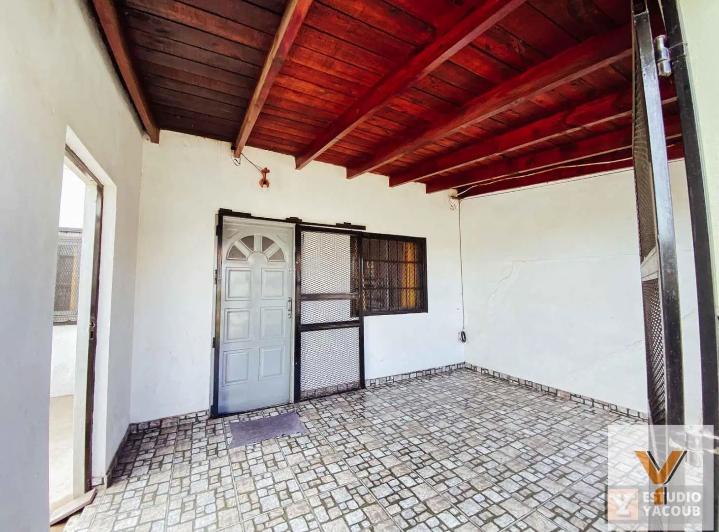 Casa en venta - 3 Dormitorios 1 Baño - Cochera - 400Mts2 - Melchor Romero, La Plata 8