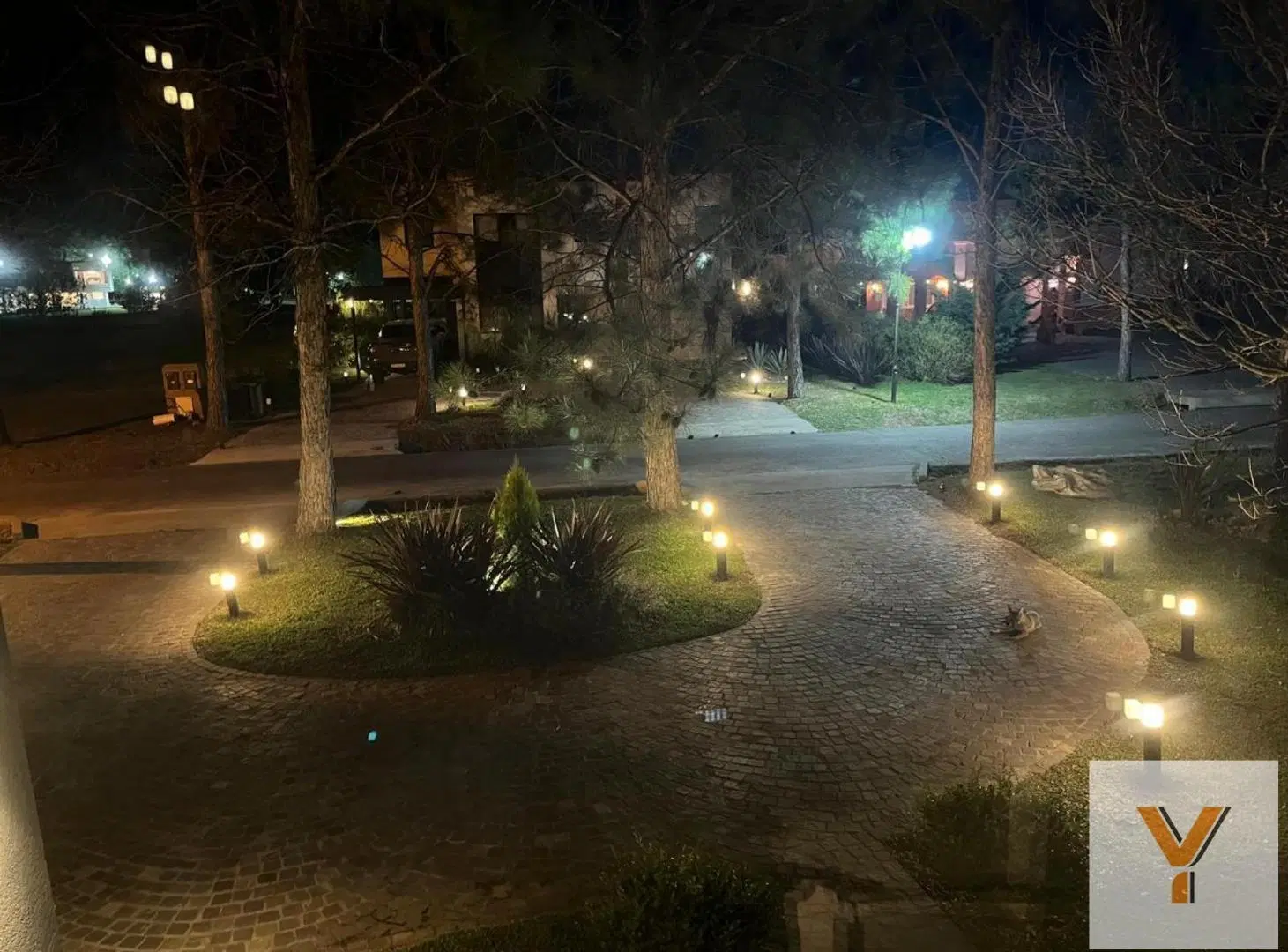 Casa en venta - 4 Dormitorios 3 Baños - Cochera - 1.320Mts2 - La Plata 2