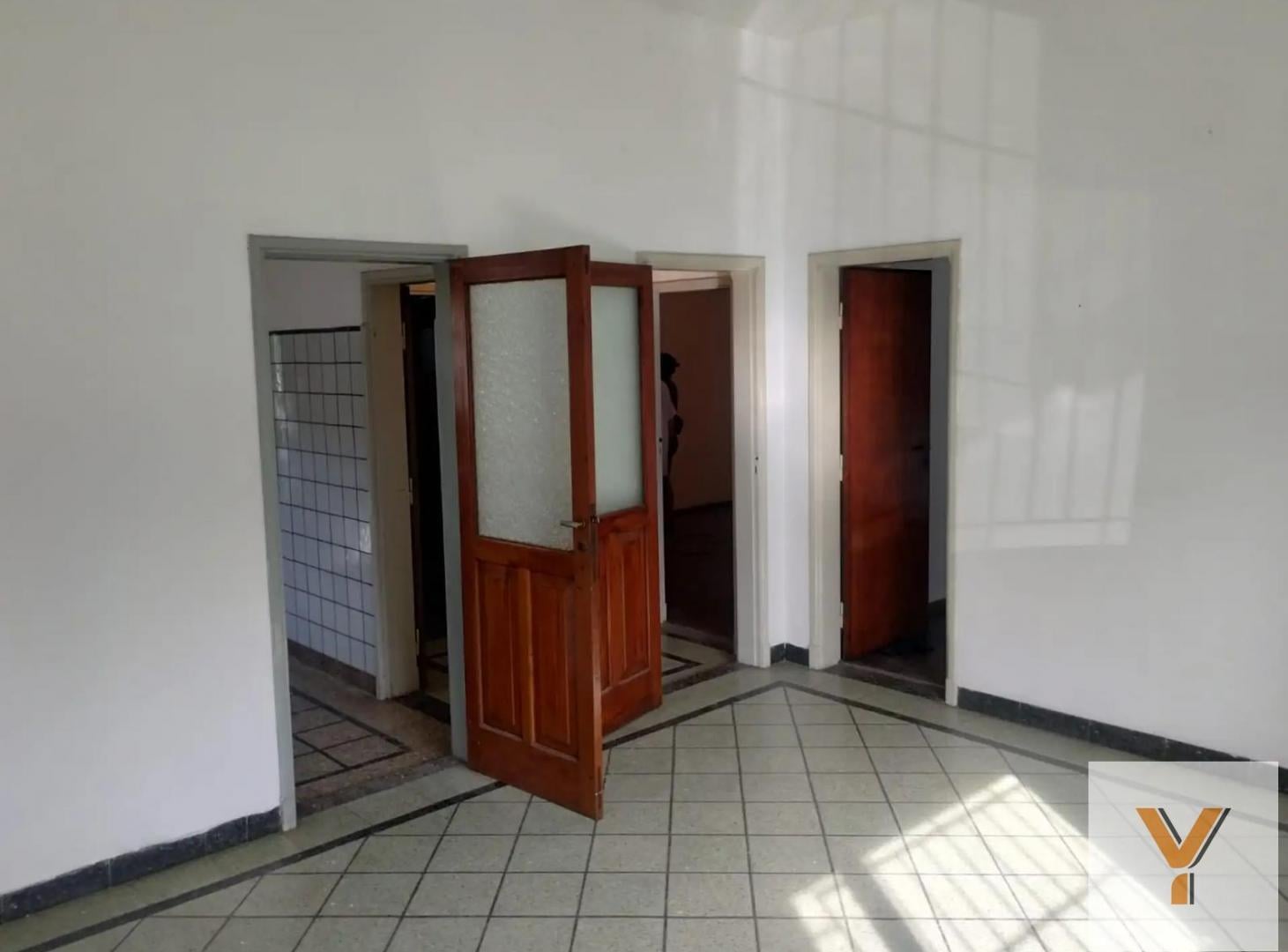 Casa en venta - 2 Dormitorios 1 Baño - 190Mts2 - Quilmes