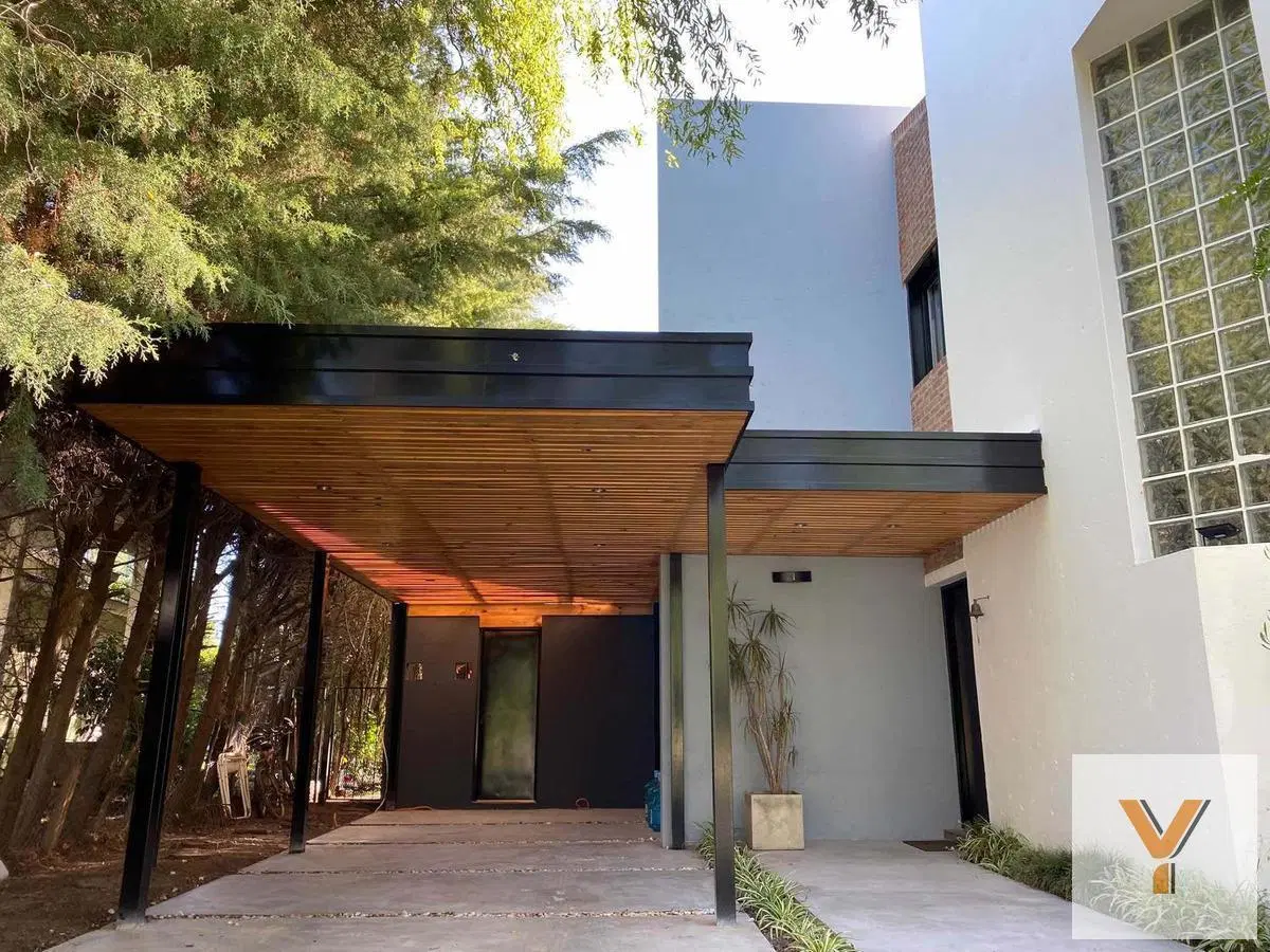 Casa en venta - 4 dormitorios 2 baños - 180mts2 - Escobar 3