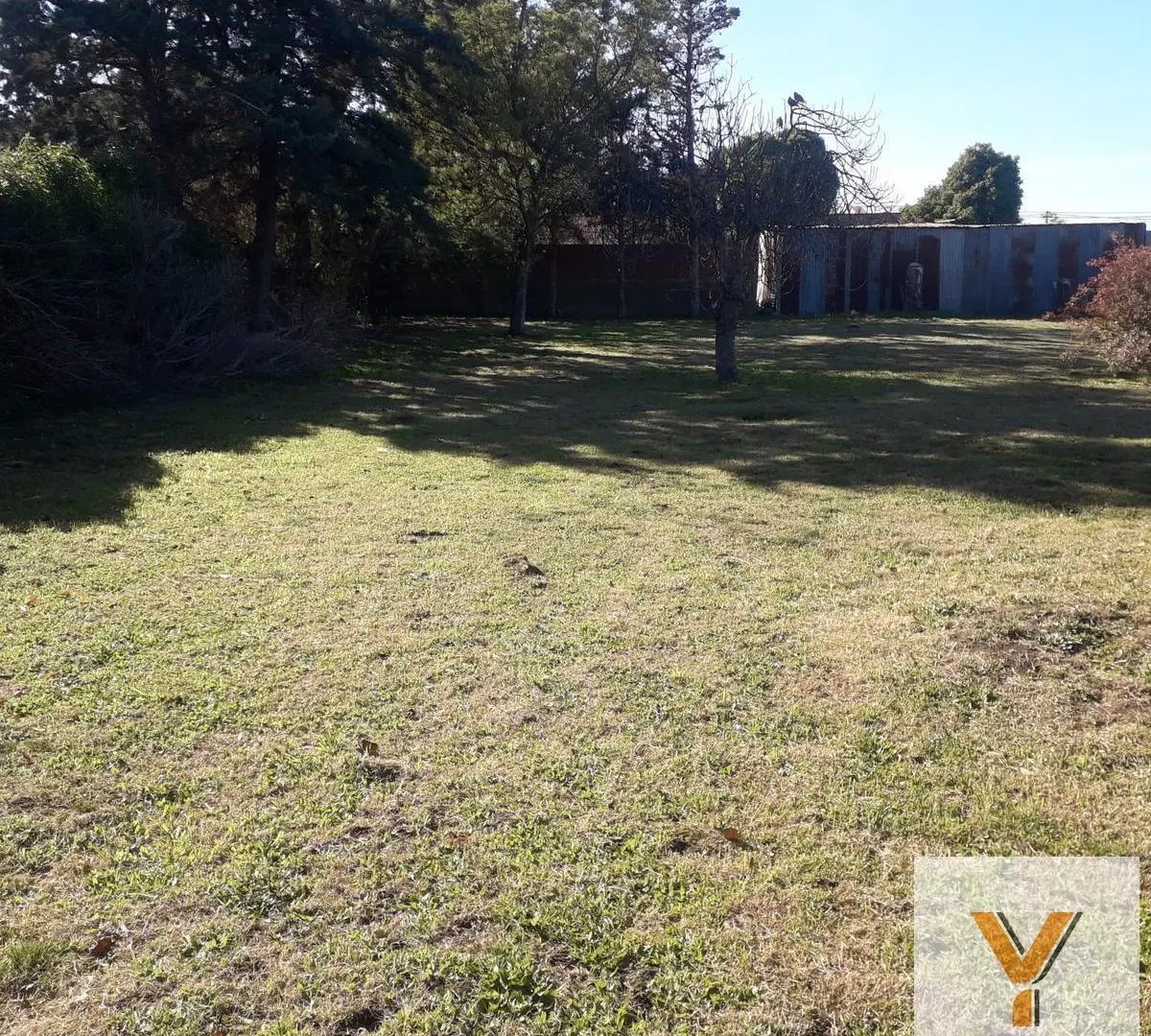 Casa en venta - 3 Dormitorios 1 Baño - Cochera - 1200Mts2 - Coronel Dorrego 5