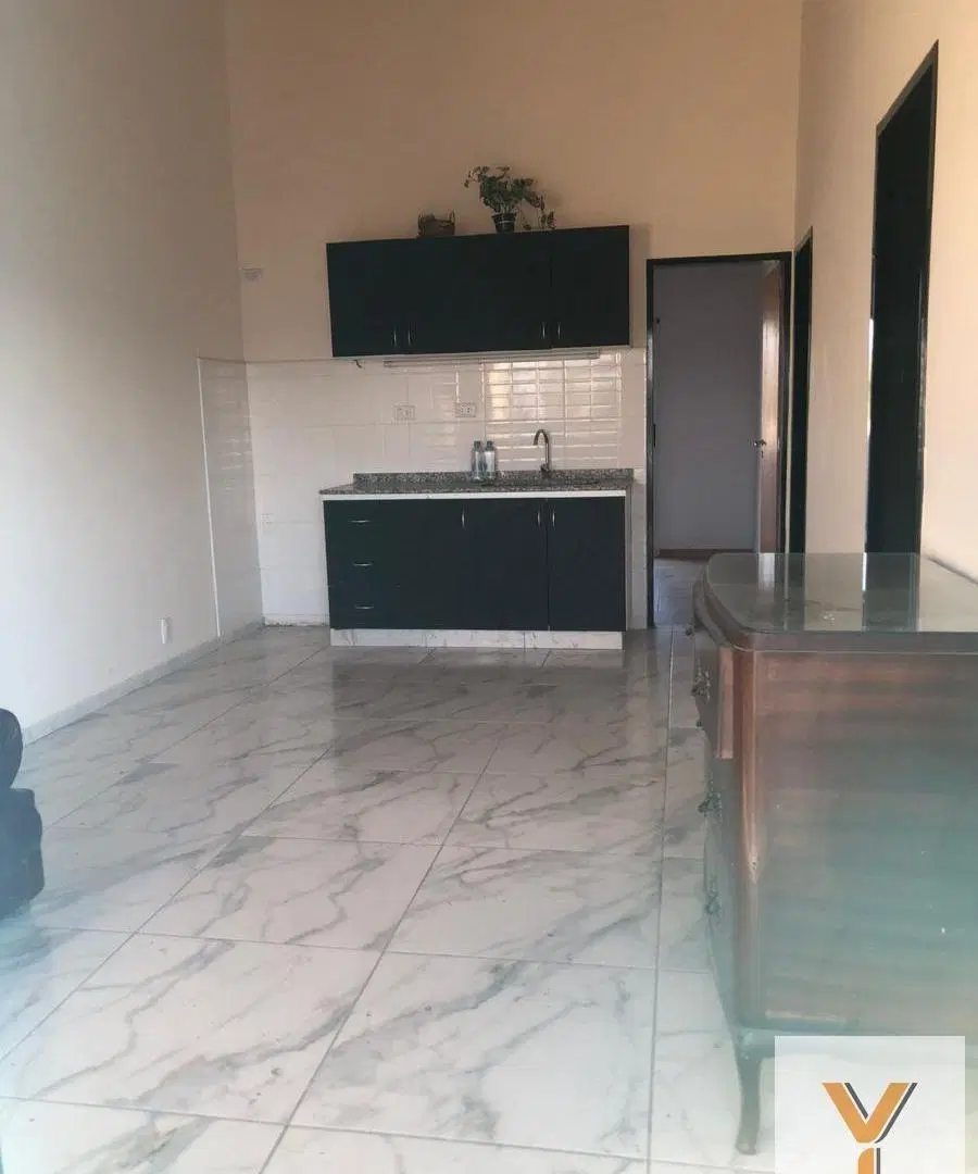 Departamento en venta - 2 Dormitorios 1 Baño - 75Mts2 - Hurlingham 2
