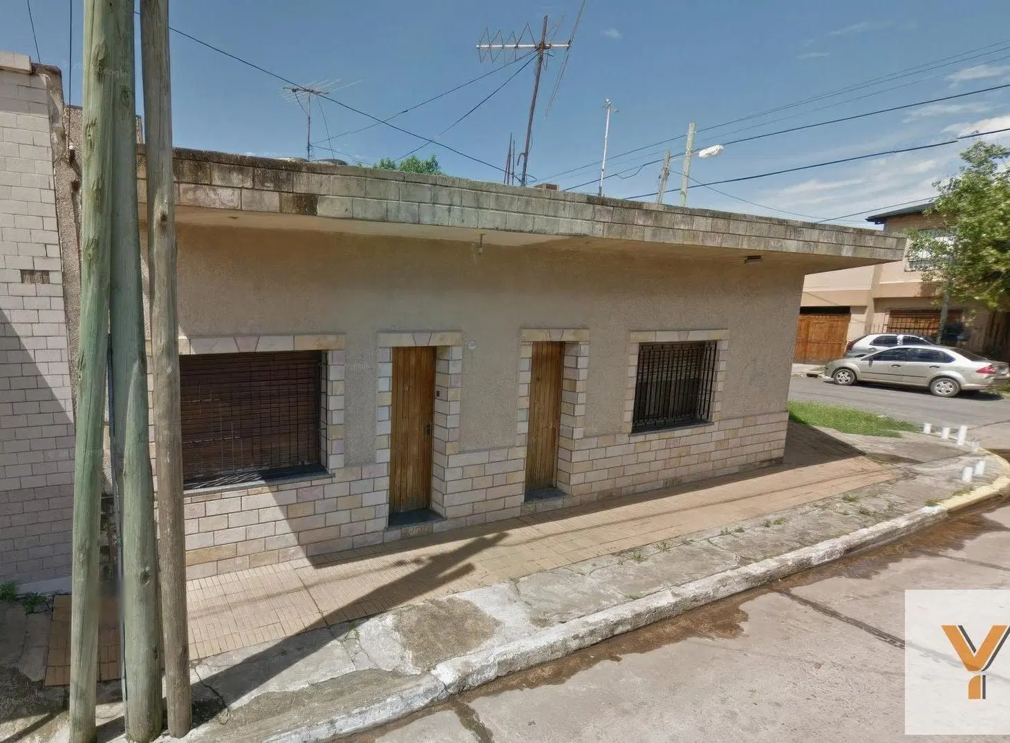 Casa VENTA - 3 dormitorios 2 bañso -70mts2 totales  - Berazategui 3