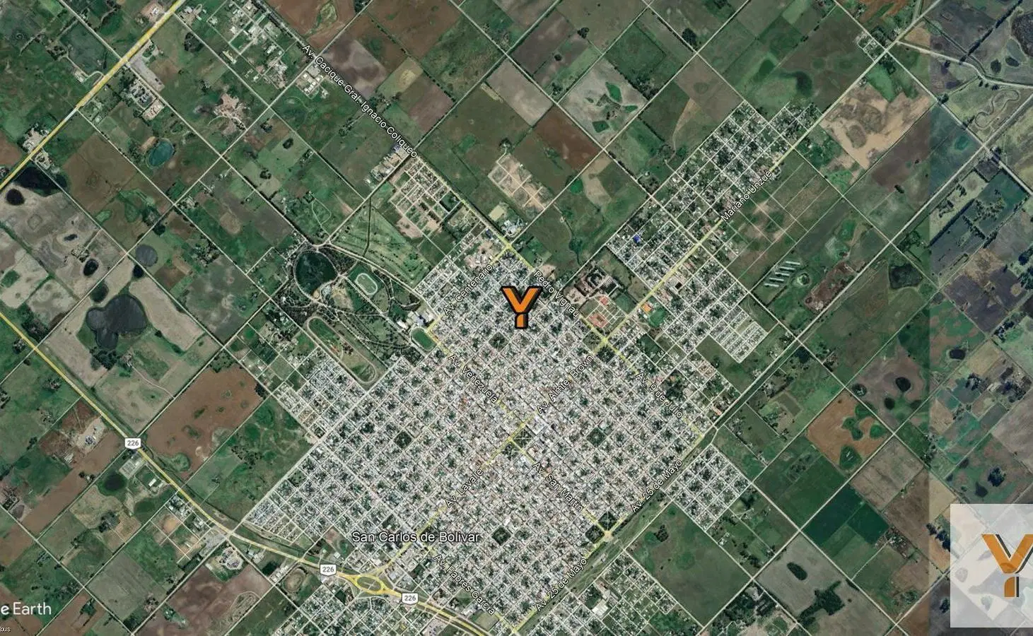 Casa en venta - 3 dormitorios 1 baño - cochera - 161mts2 - Bolívar 2