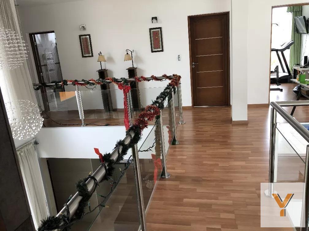 Foto de Casa en venta - 4 Dormitorios 3 Baños - Cocheras - 1.100Mts2, imagen 4