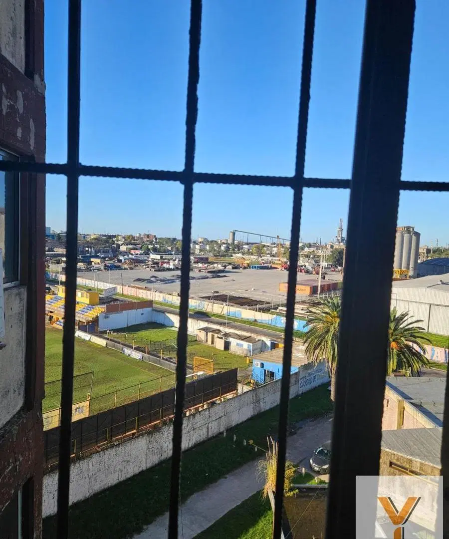 Departamento en venta - 2 Dormitorios 1 Baño - Dock Sud 3