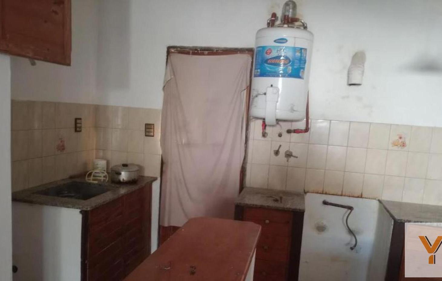 Foto de Casa en venta - 2 Dormitorios 1 Baño - 250Mts2 - Córdoba Capital, imagen 2