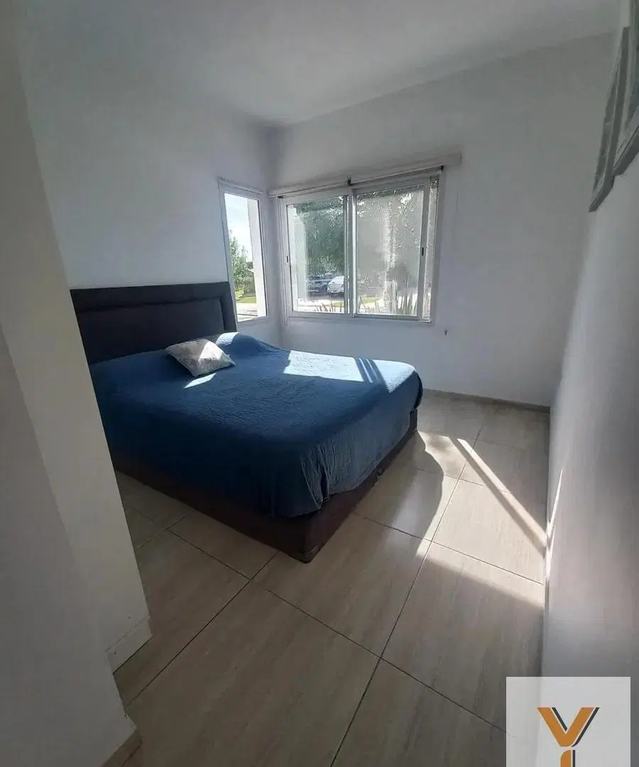 Casa en venta - 4 Dormitorios 3 Baños - Escobar 2