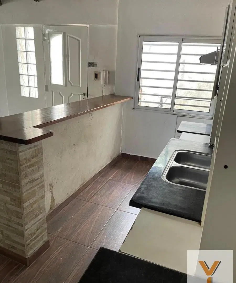 Casa en venta - 2 Dormitorios 1 Baño - Berisso 2
