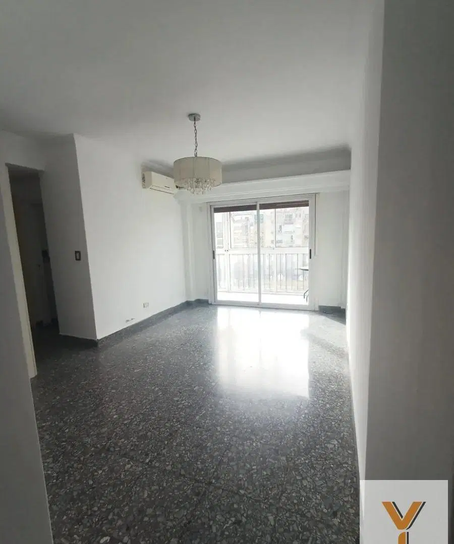 Departamento en Venta - 2 Dormitorios 1 Baño - 59mts - Flores 5
