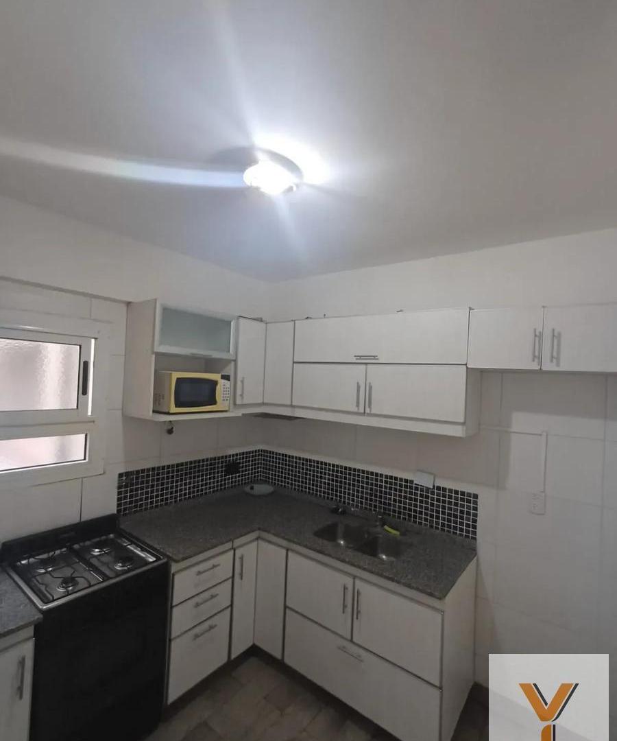 Foto de Departamento en Venta - 2 Dormitorios 1 Baño - 59mts - Flores, imagen 3
