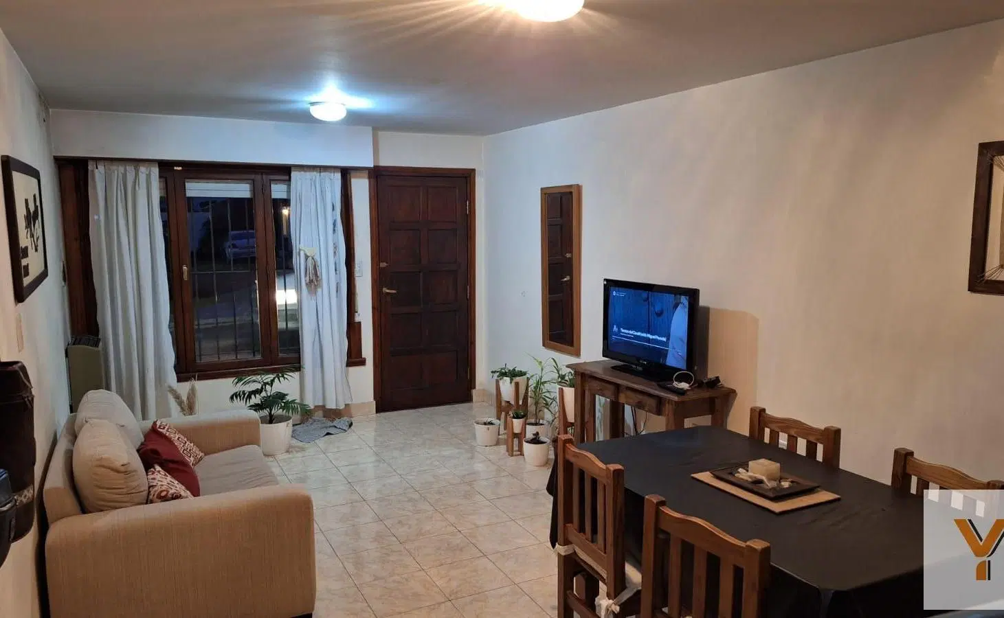 Casa en Alquiler - 2 Dormitorios 1 Baño - 70mts - Tandil 4