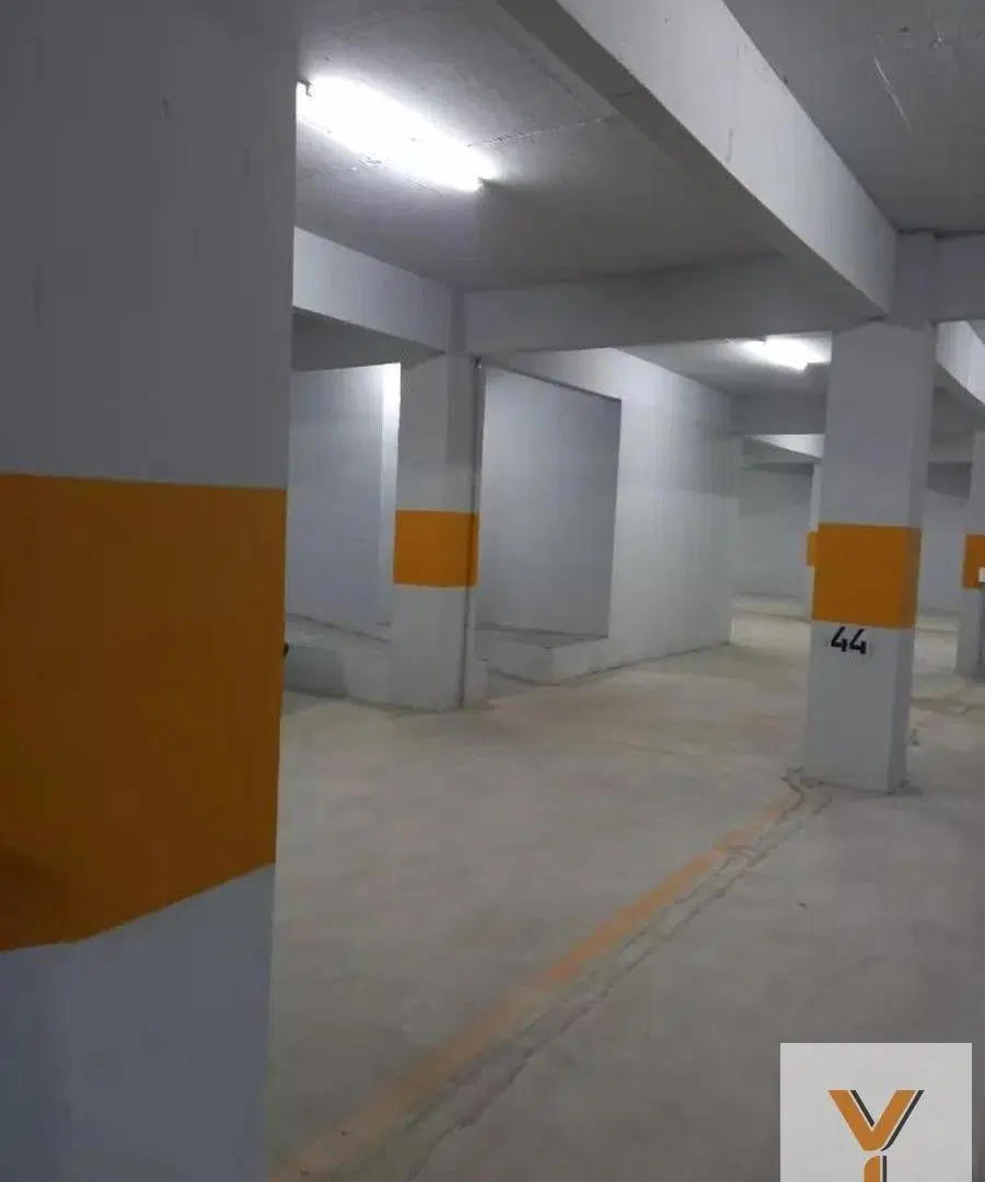 Cochera en venta - 10Mts2 - Ituzaingó 4