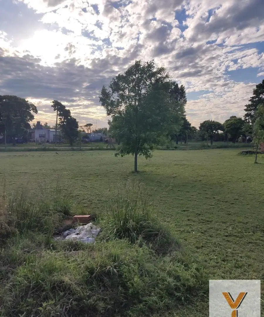 Casa en venta - 2 Dormitorios 1 Baño - 3000mts2 - Cazon 2