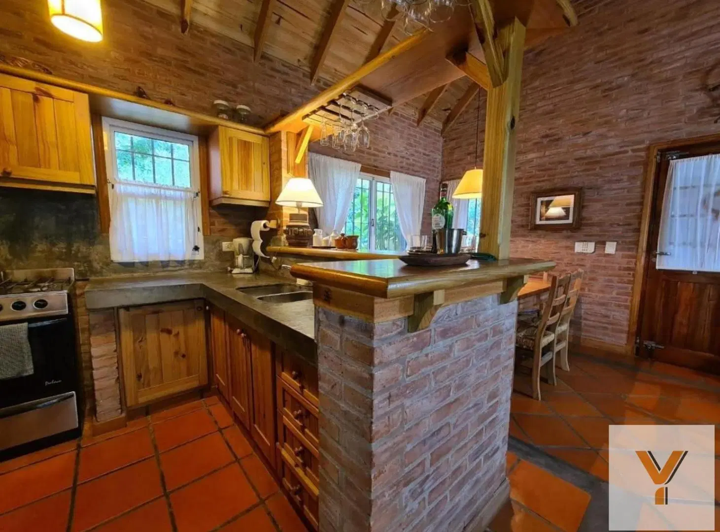 Casa en Venta - 4 Dormitorios 2 Baños - 521mts - Valeria Del Mar 2