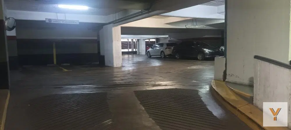 Cochera en venta - 18Mts2 - Balvanera 3