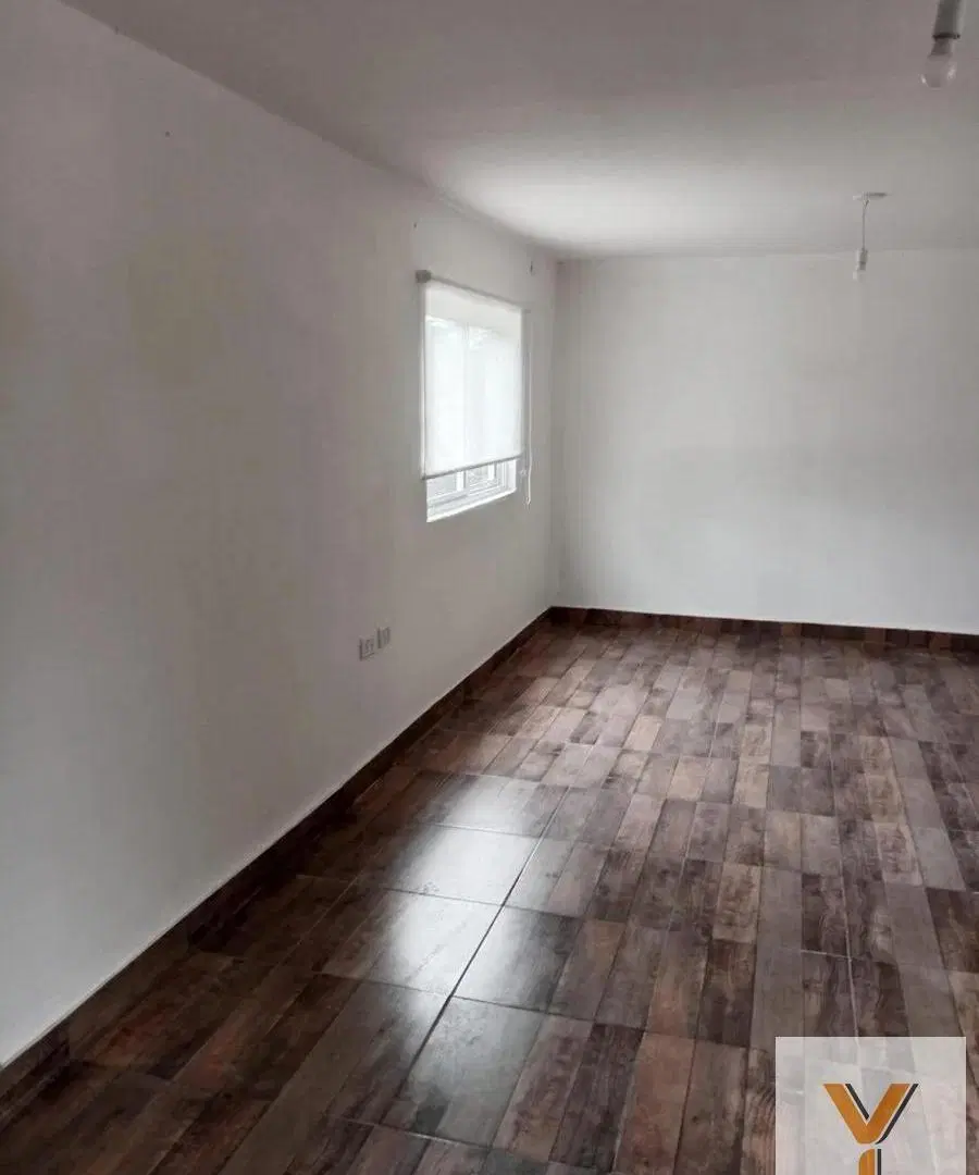 Casa en Venta - 3 Dormitorios 2 Baños - 900mts - La Cándida 5