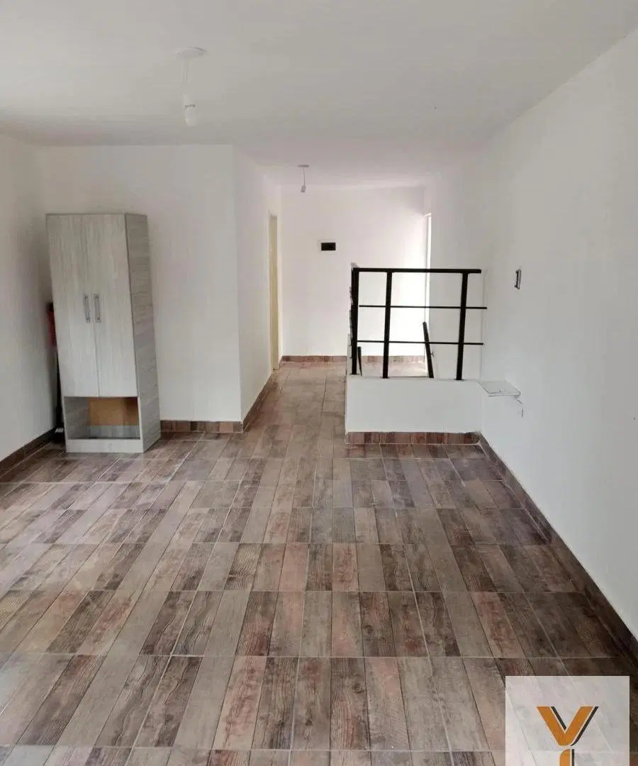 Casa en Venta - 3 Dormitorios 2 Baños - 900mts - La Cándida 2