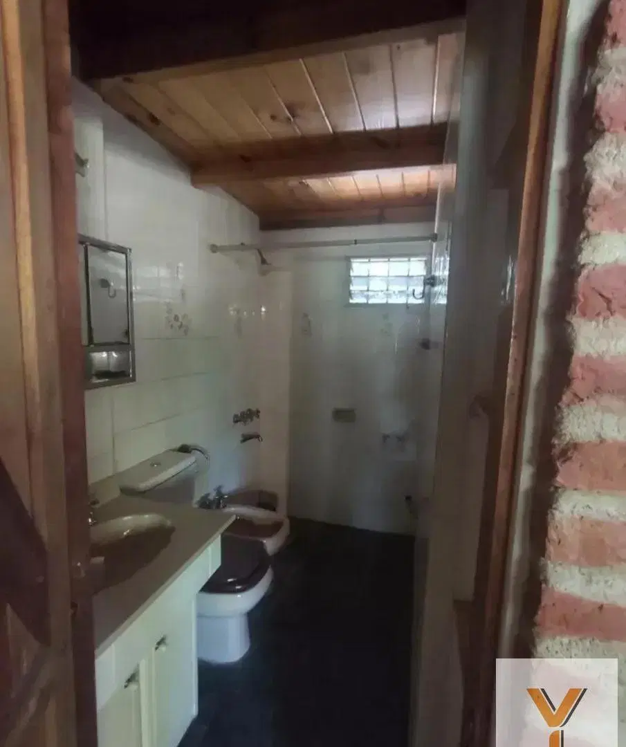 Casa en venta - 2 Dormitorios 2 Baños - Cocheras - 640Mts2 - Villa Ventana 3